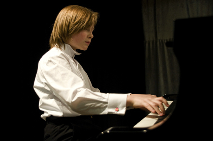 Daniel Vincent Streicher (Klavier) 