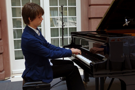 Lewin Petersen - Klavier